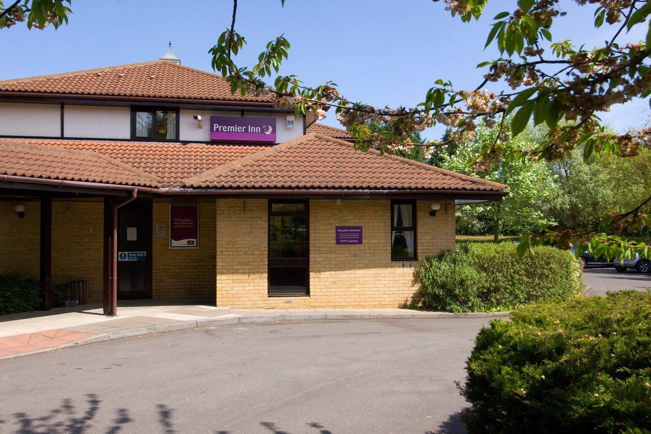 Premier Inn Peterborough - Ferry Meadows Екстер'єр фото