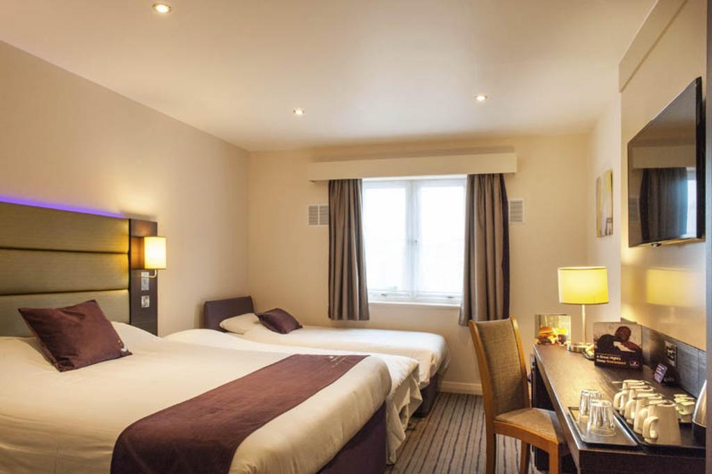 Premier Inn Peterborough - Ferry Meadows Екстер'єр фото