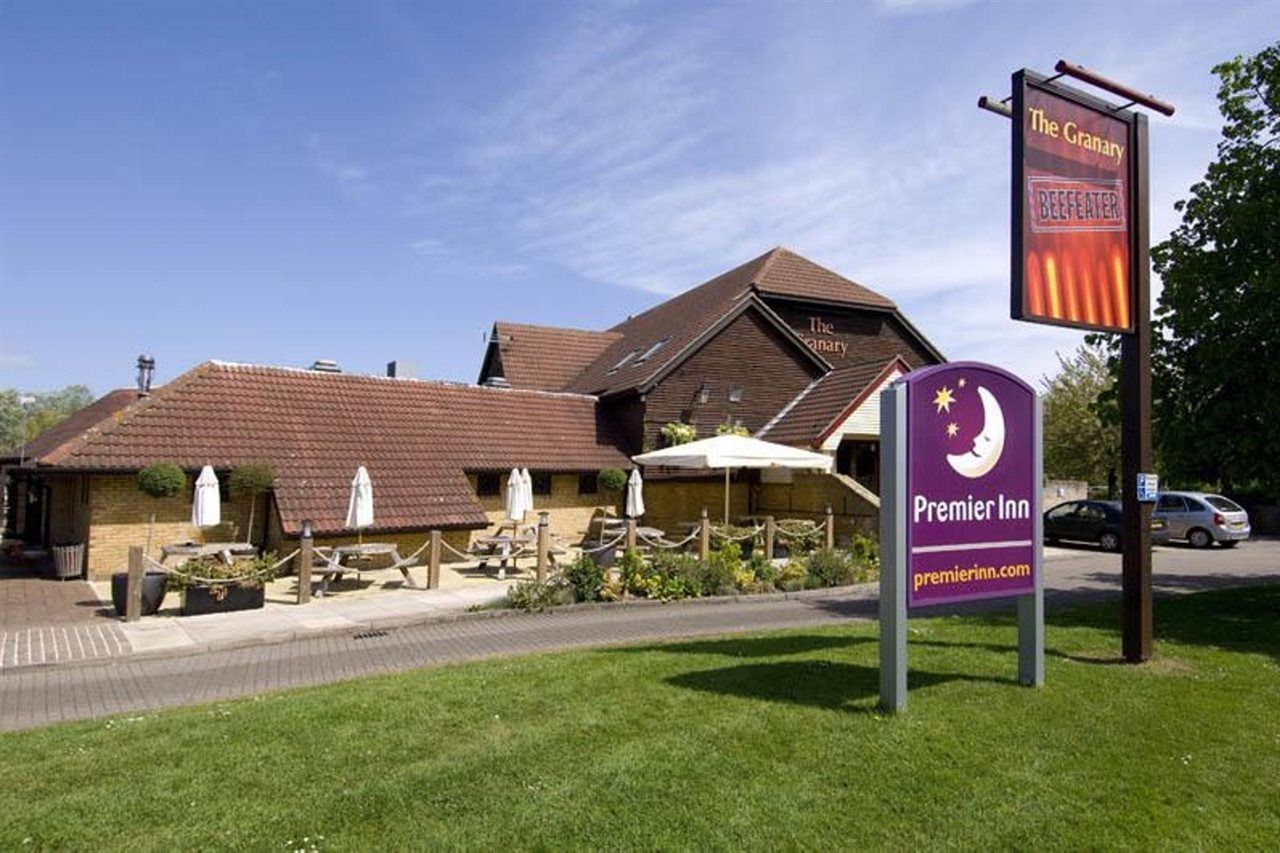 Premier Inn Peterborough - Ferry Meadows Екстер'єр фото